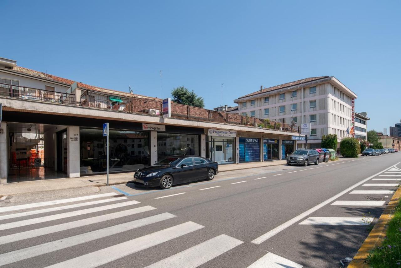 7° Cielo Apartment - Venezia - Mestre With Terrace Exterior photo
